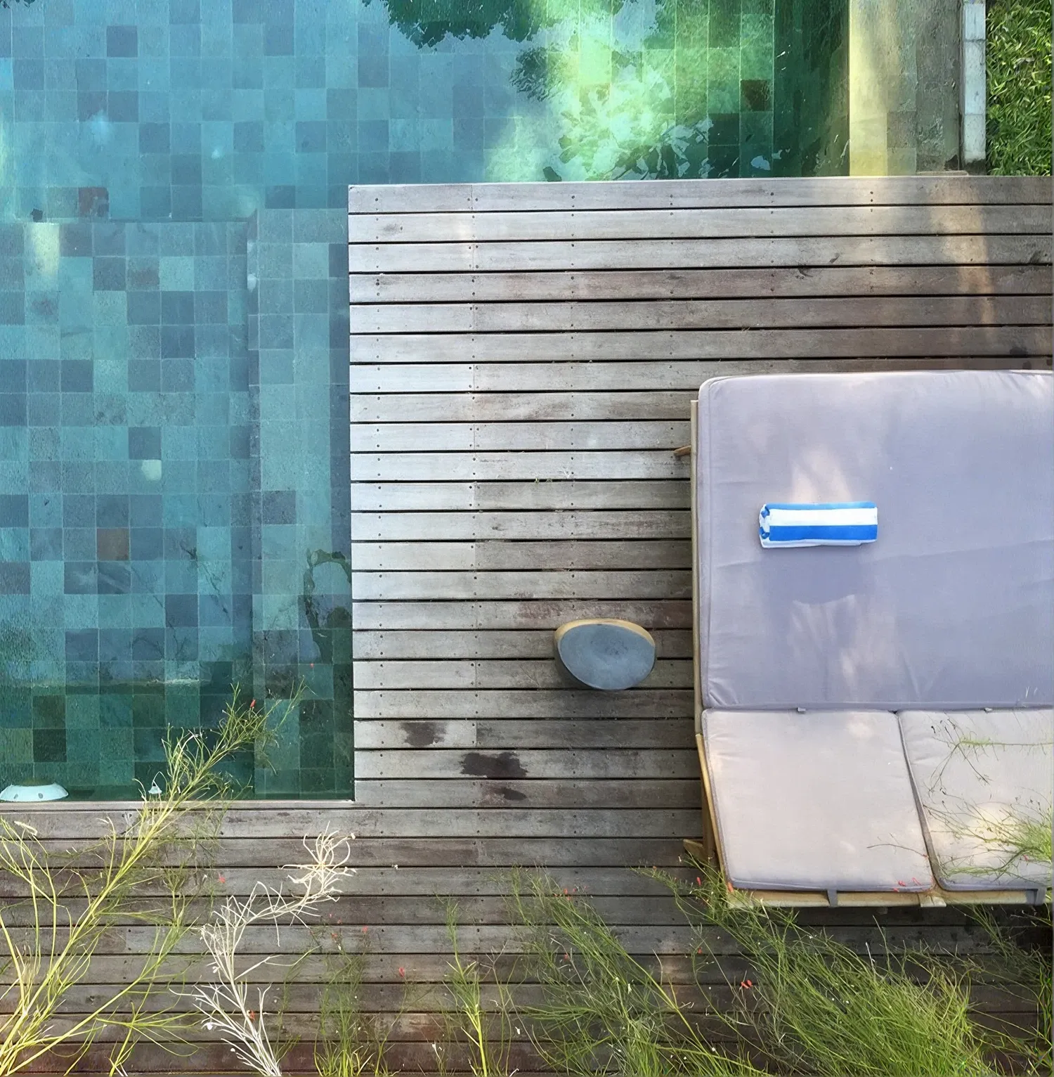 The 70 m² pool